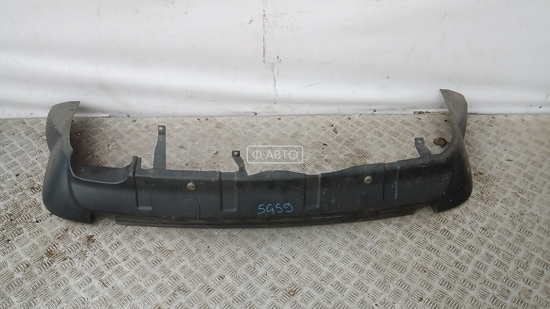 Бампер задний