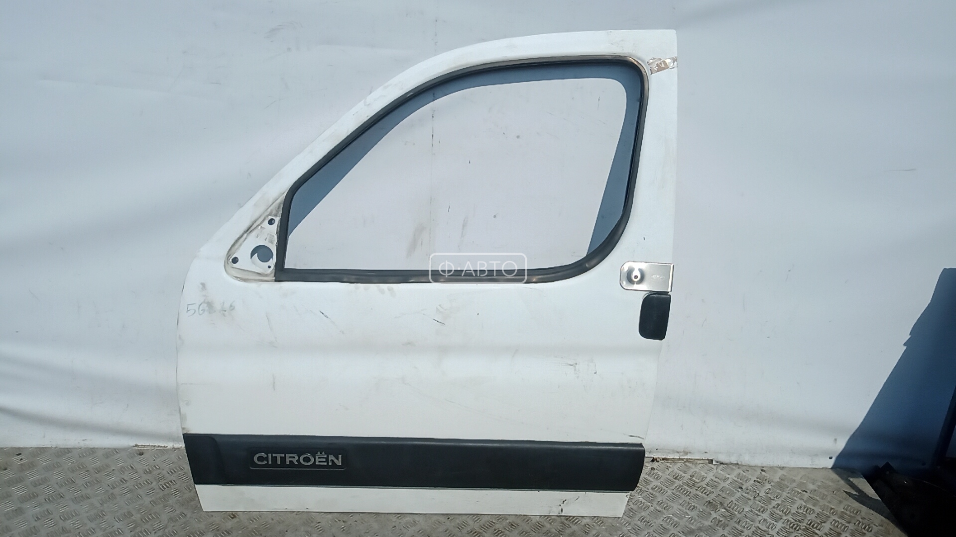 Дверь передняя левая