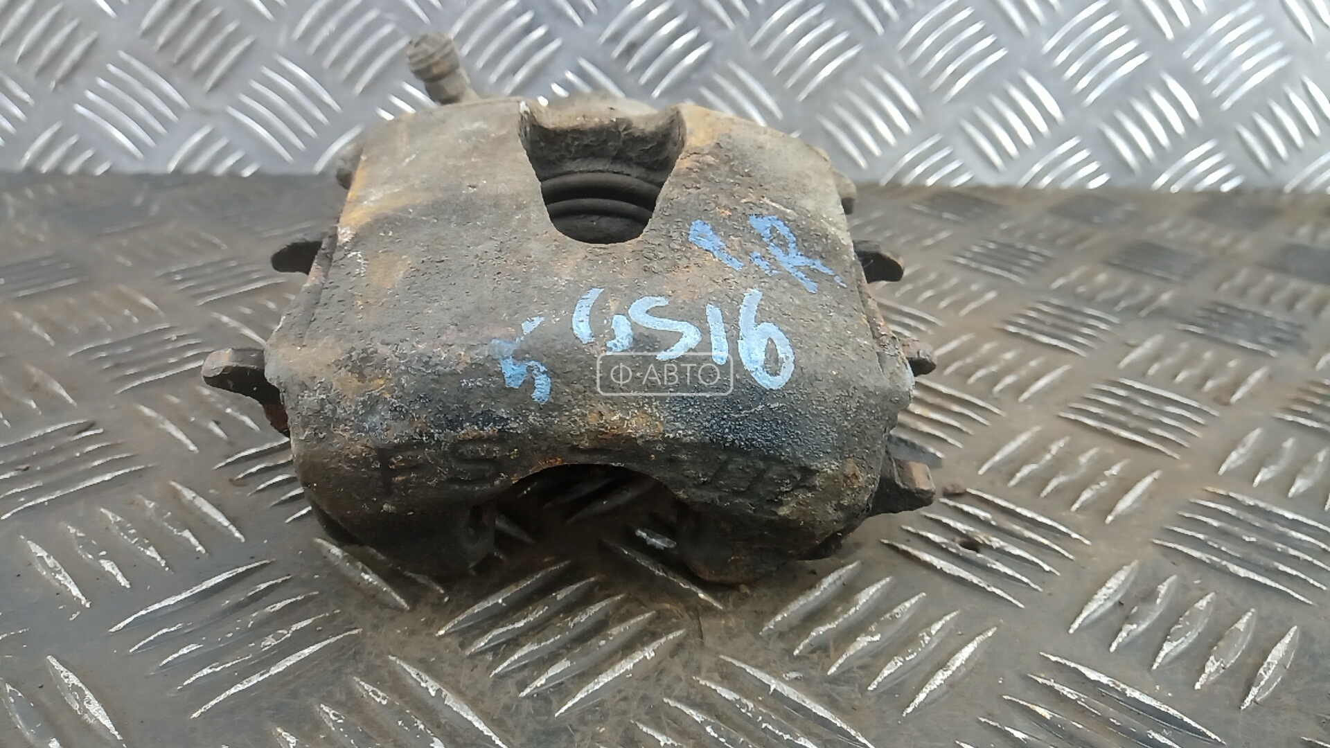 Суппорт тормозной передний правый