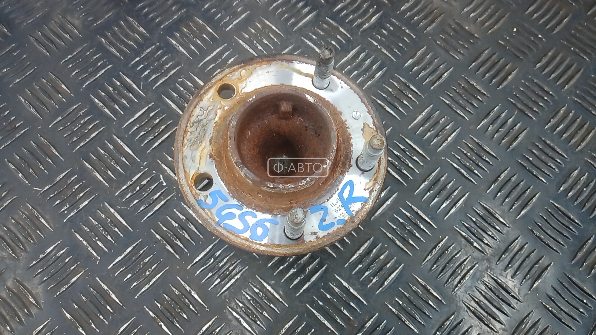 Ступица задняя правая