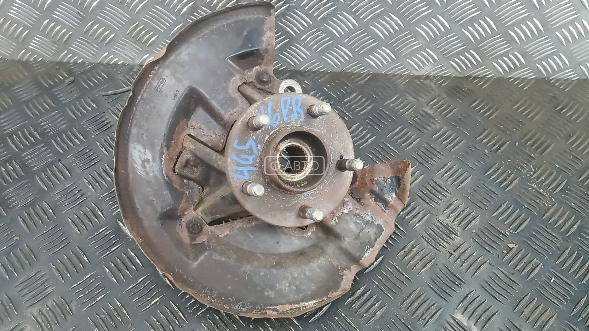 Ступица передняя правая