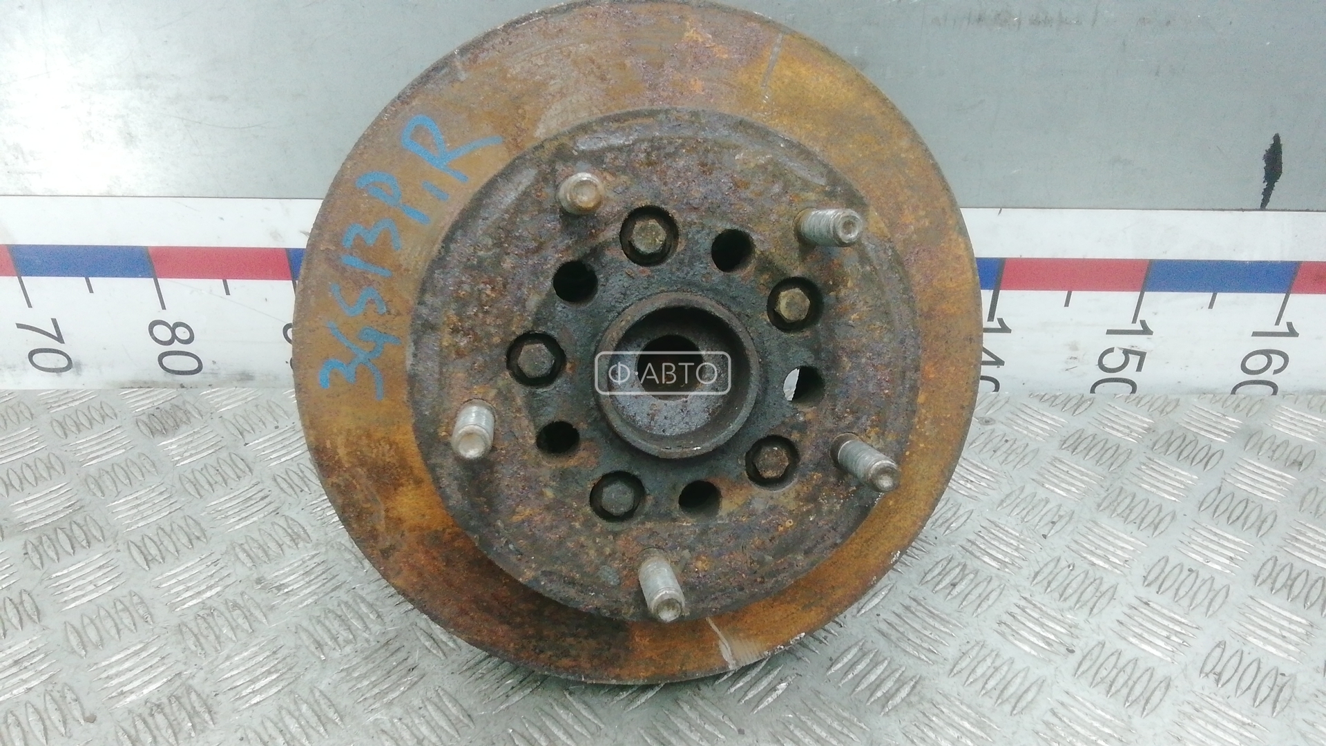 Ступица передняя правая