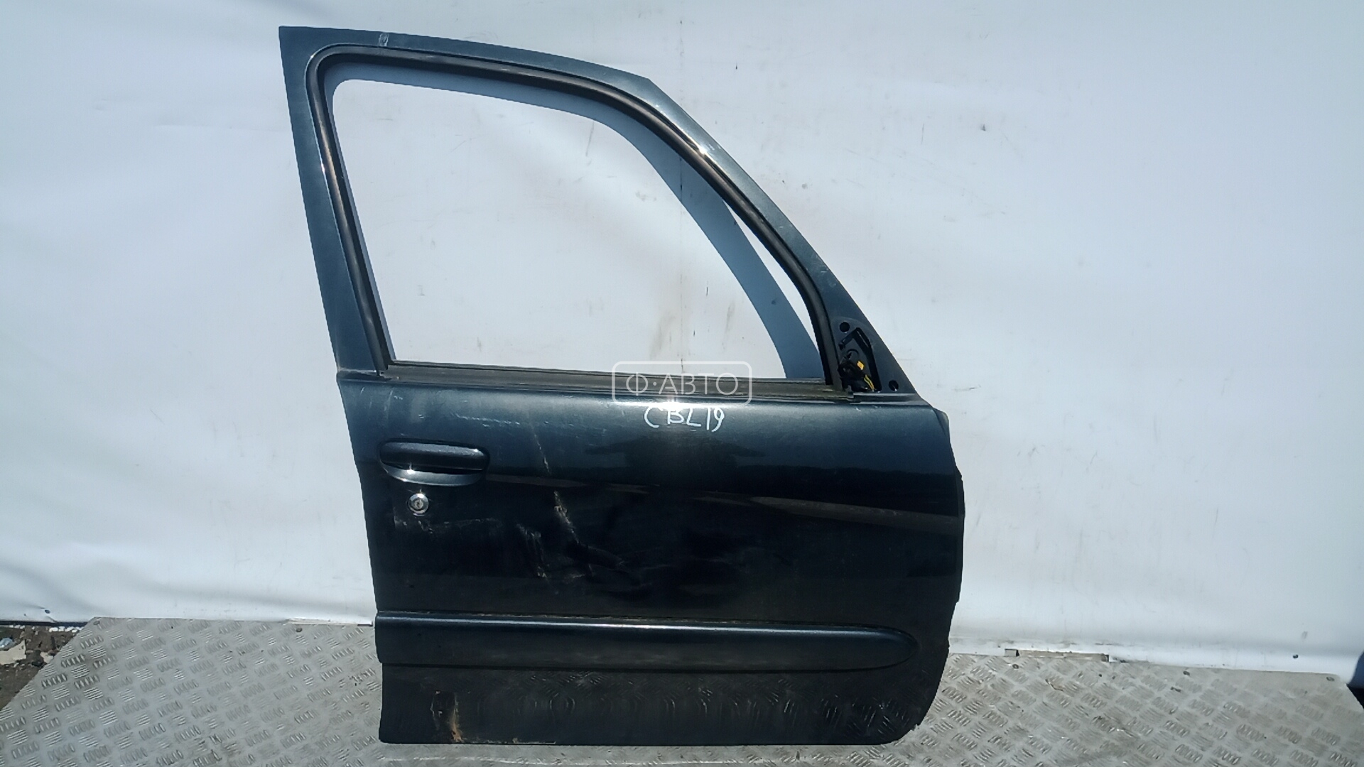 Дверь передняя правая