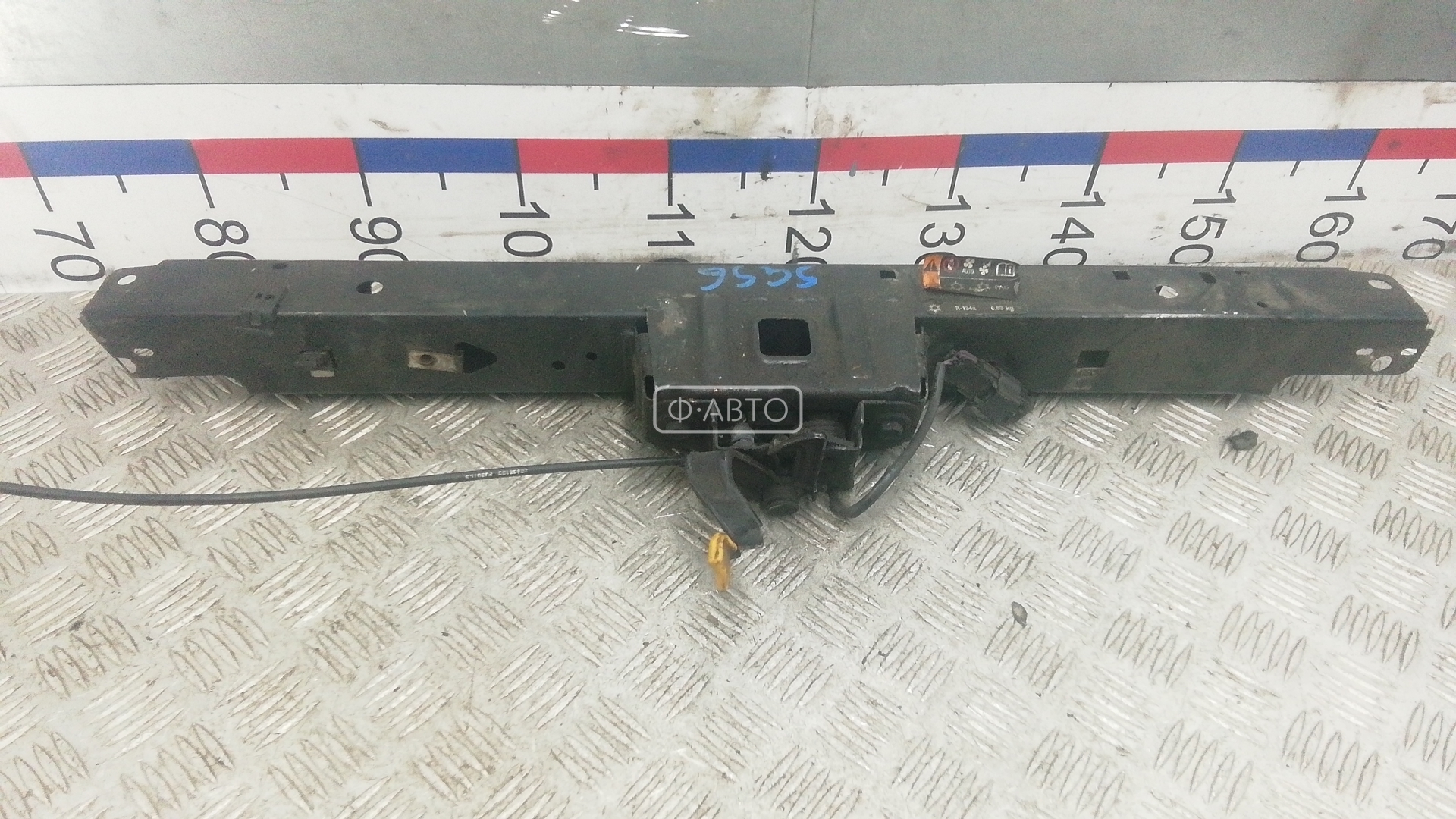 Рамка капота