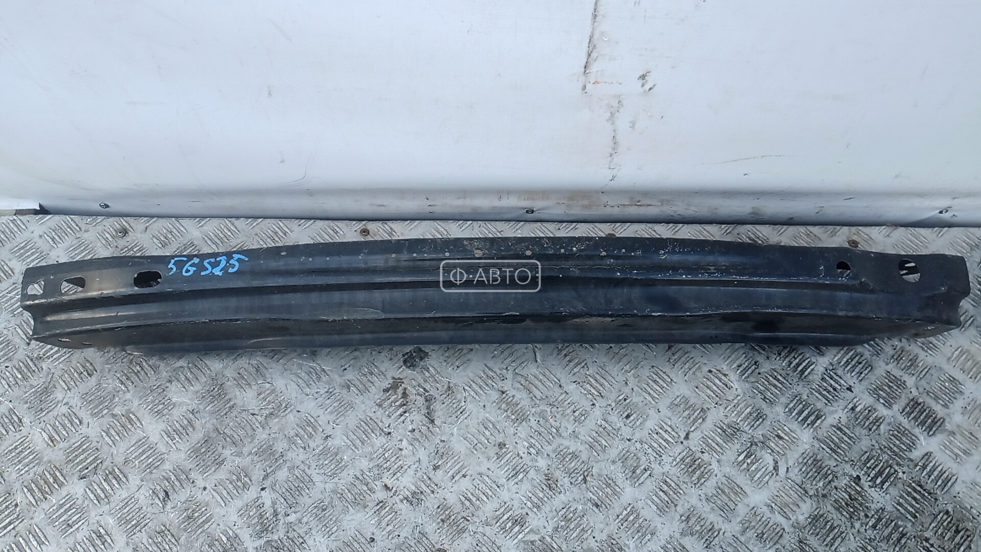 Усилитель бампера передний (кронштейн)