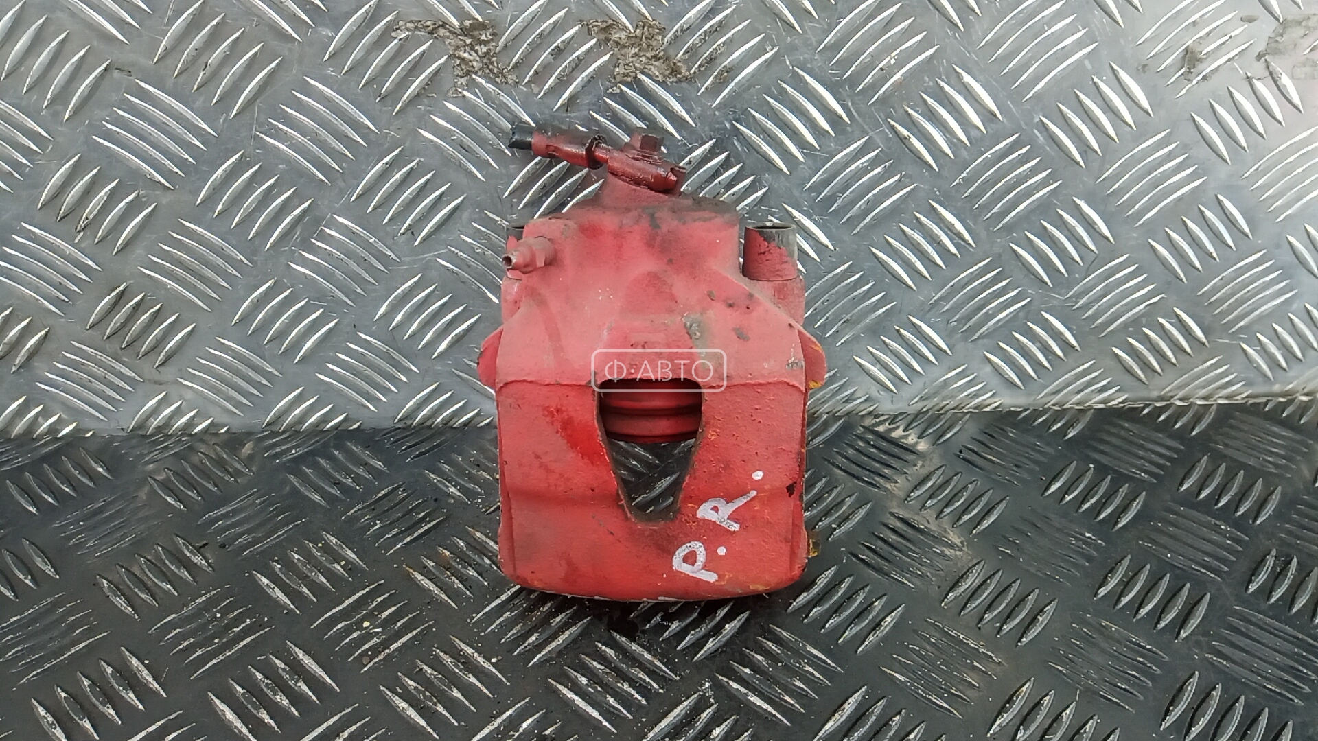 Суппорт тормозной передний правый