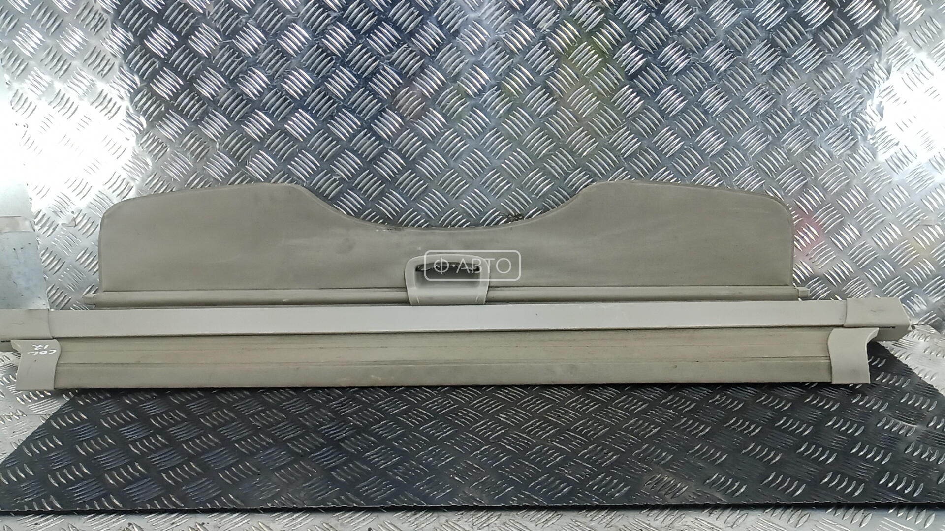 Шторка багажника