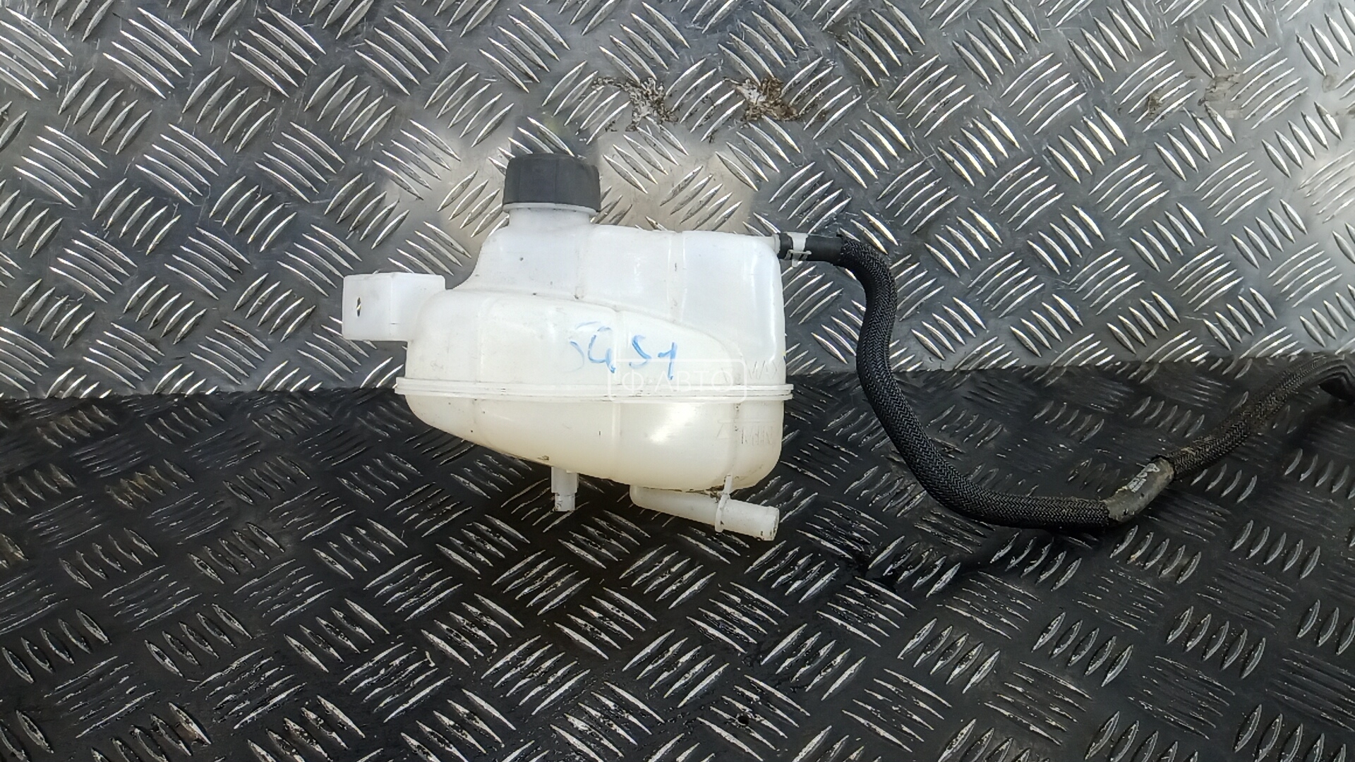 Бачок расширительный