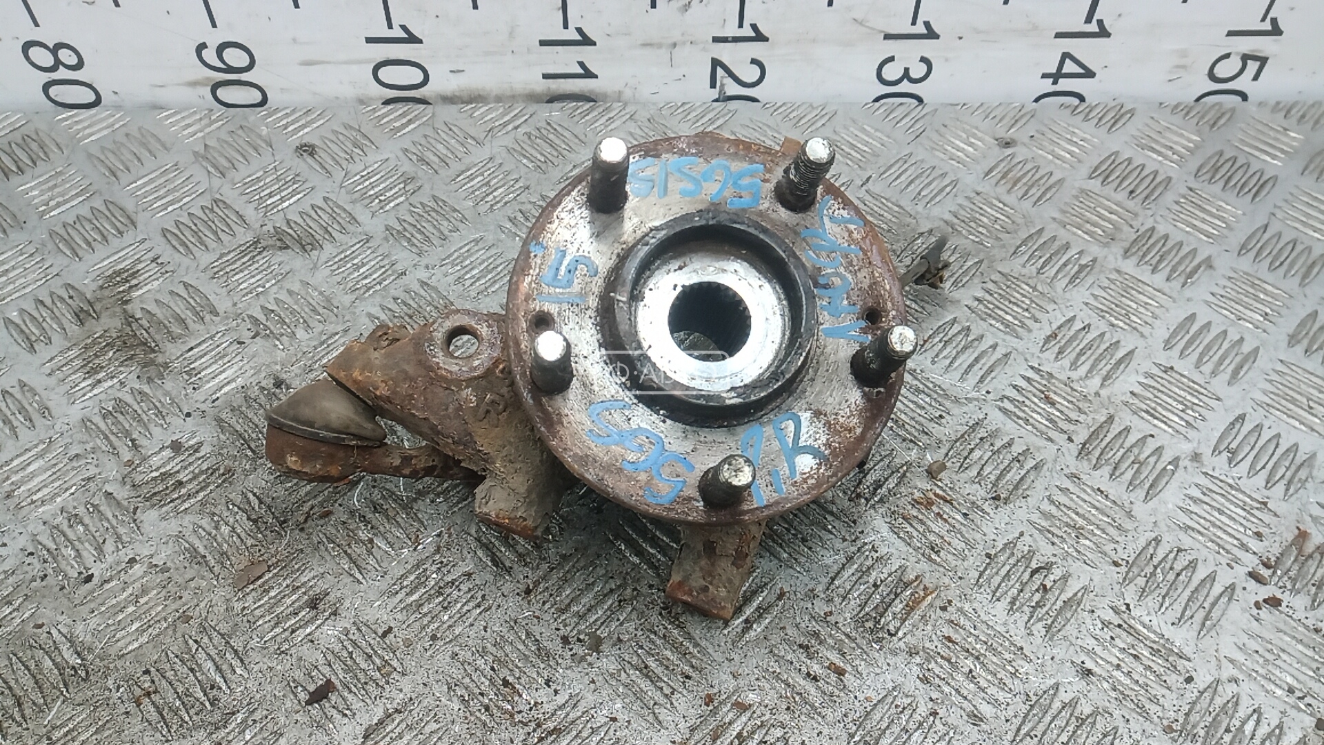 Ступица передняя правая