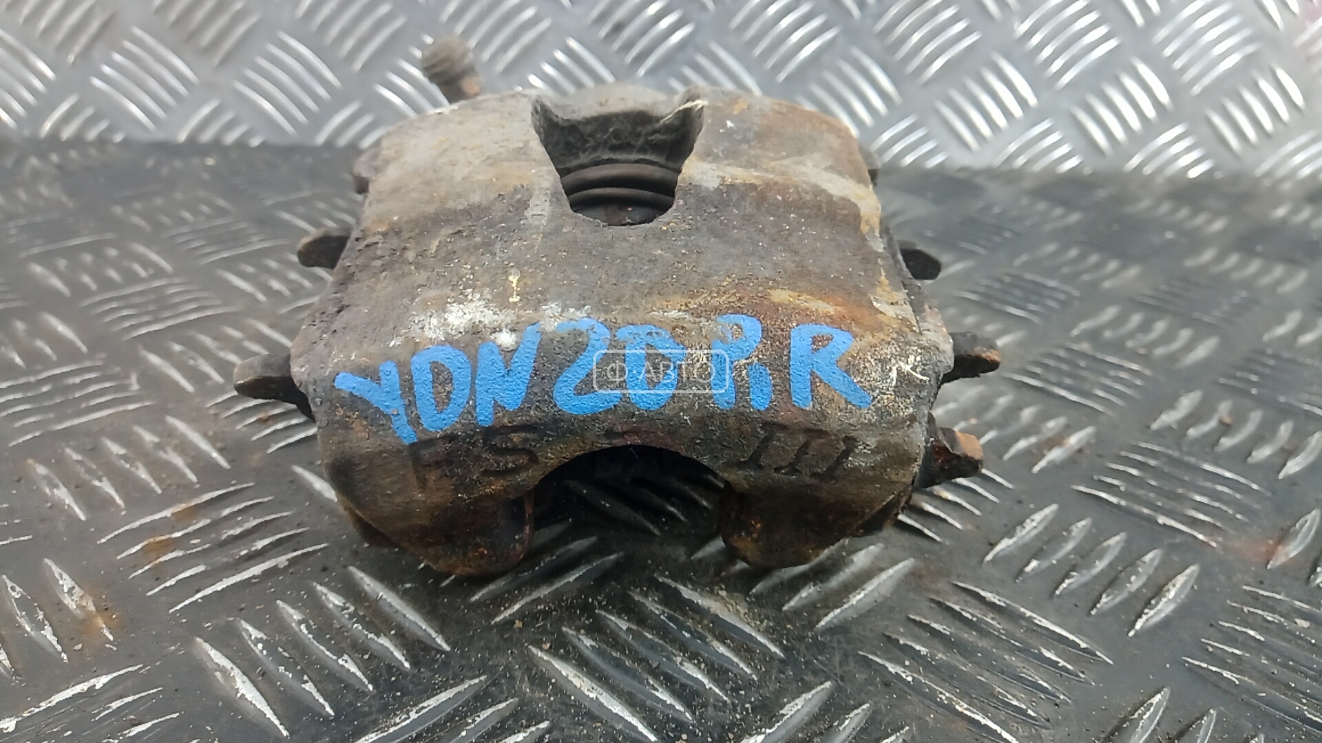 Суппорт тормозной передний правый