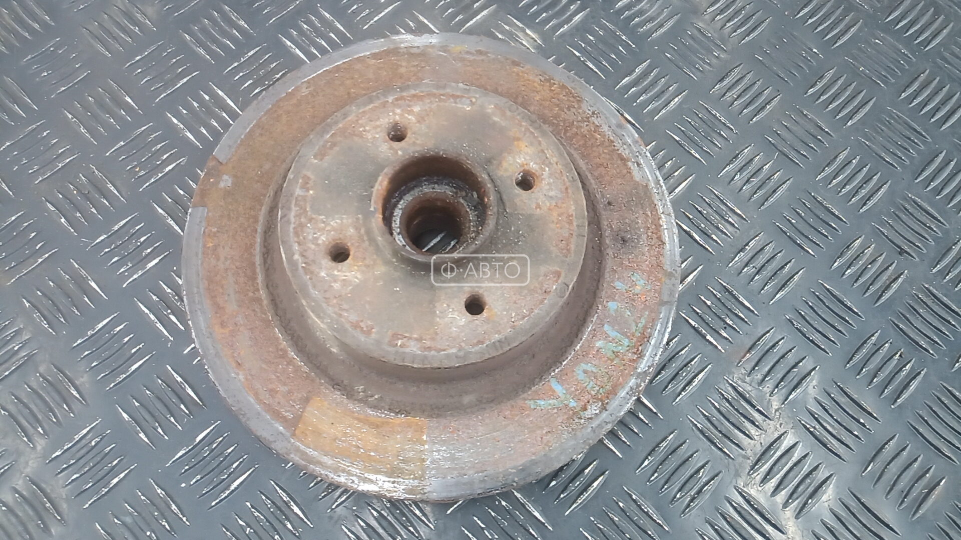 Ступица задняя левая