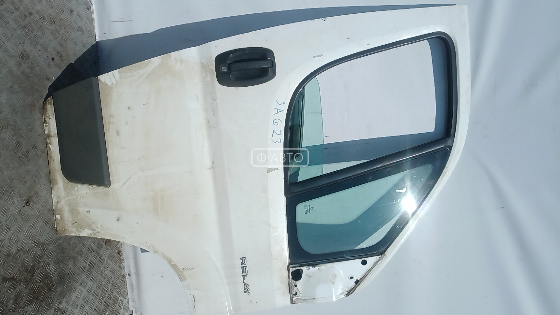 Дверь передняя правая