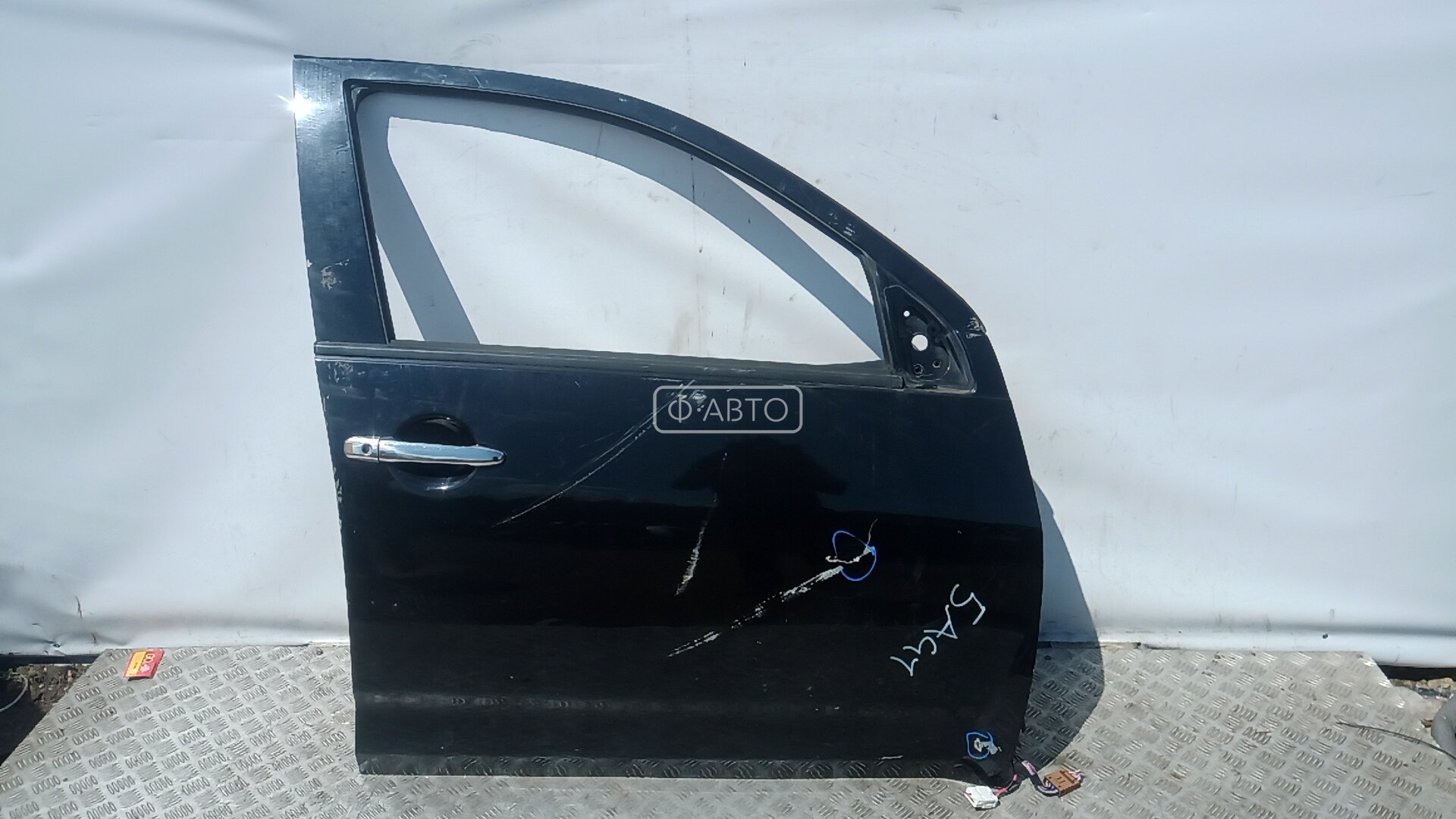 Дверь передняя правая
