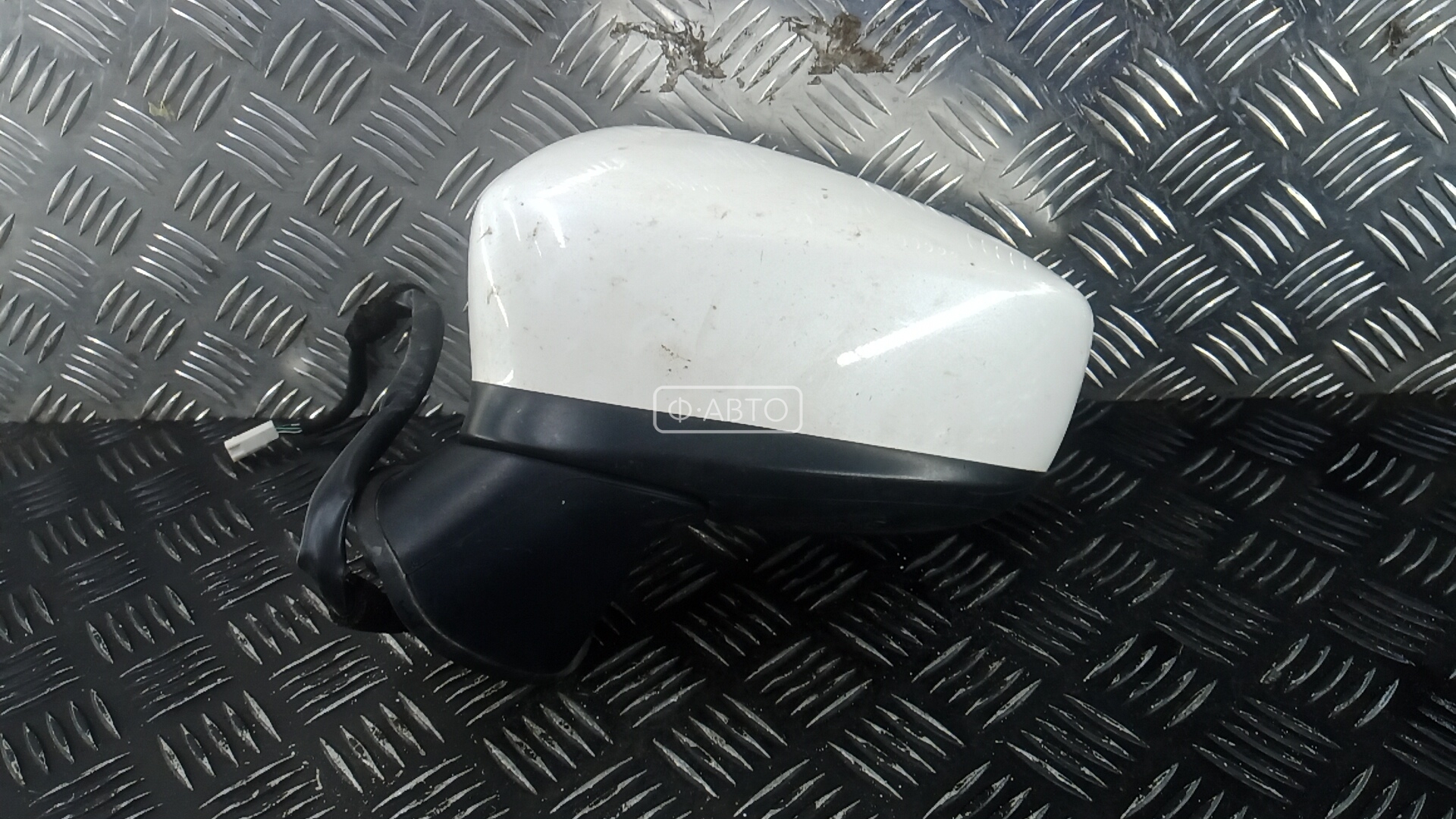 Зеркало наружное левое