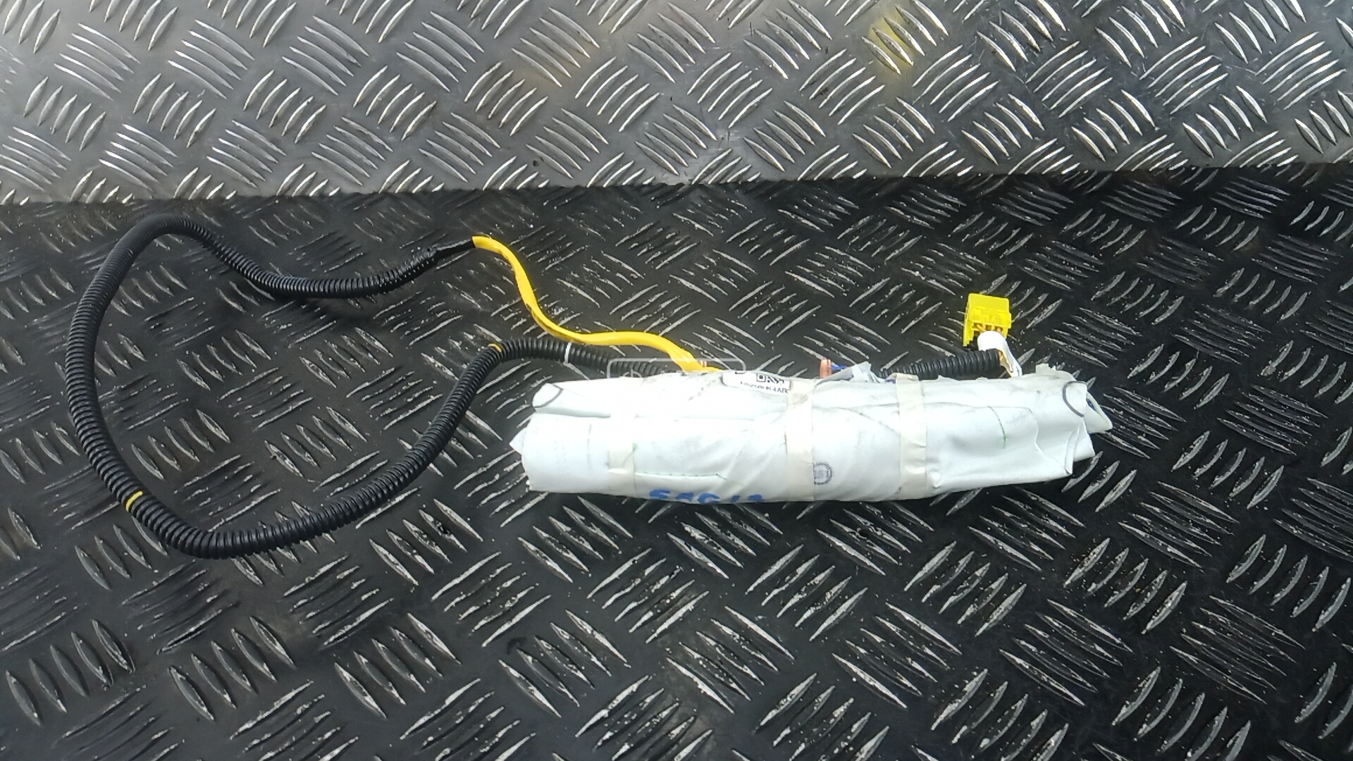 Подушка сидения водителя