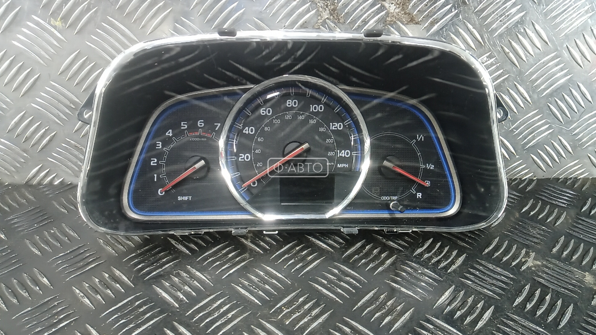 Щиток приборов