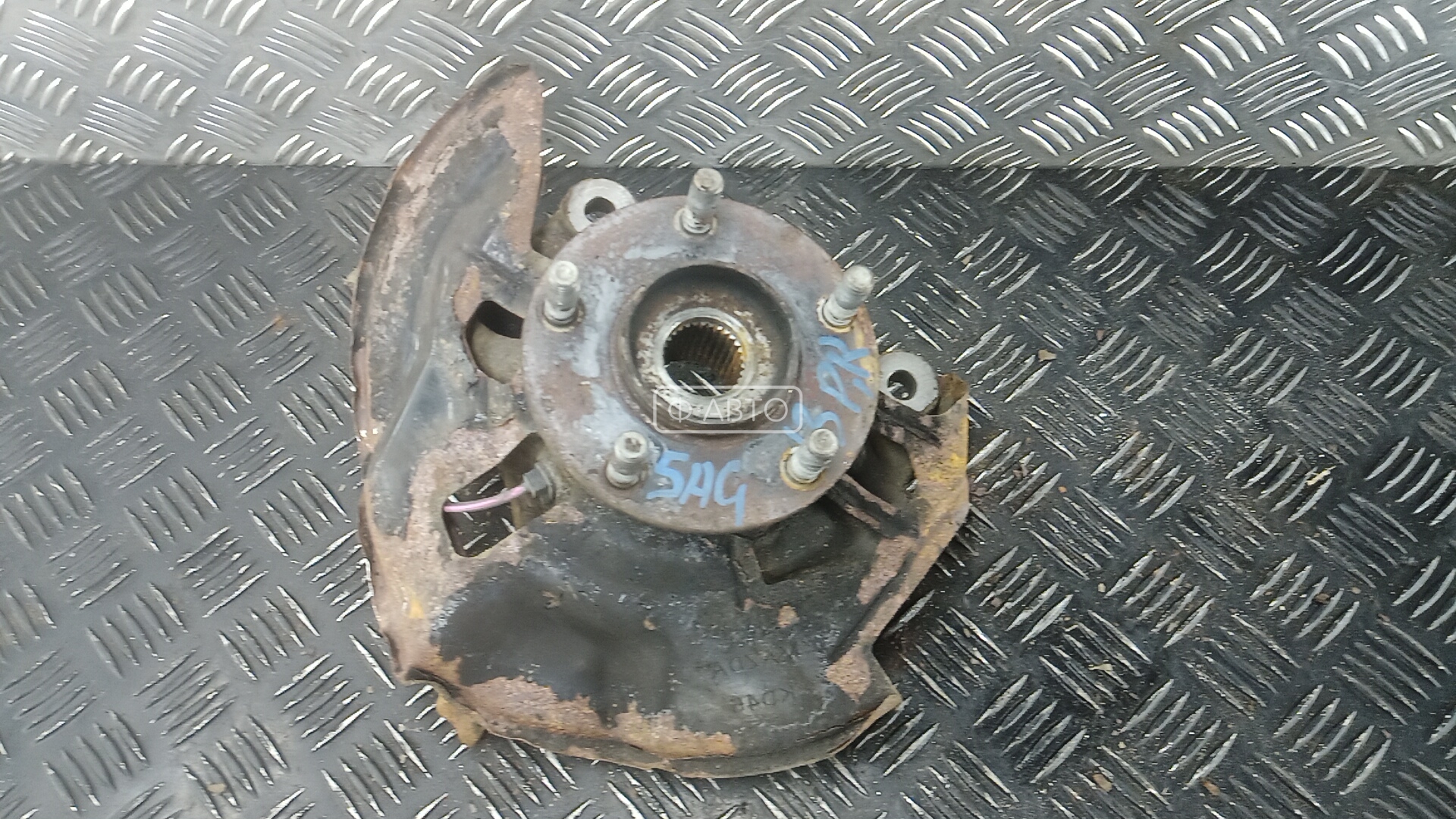 Ступица передняя правая