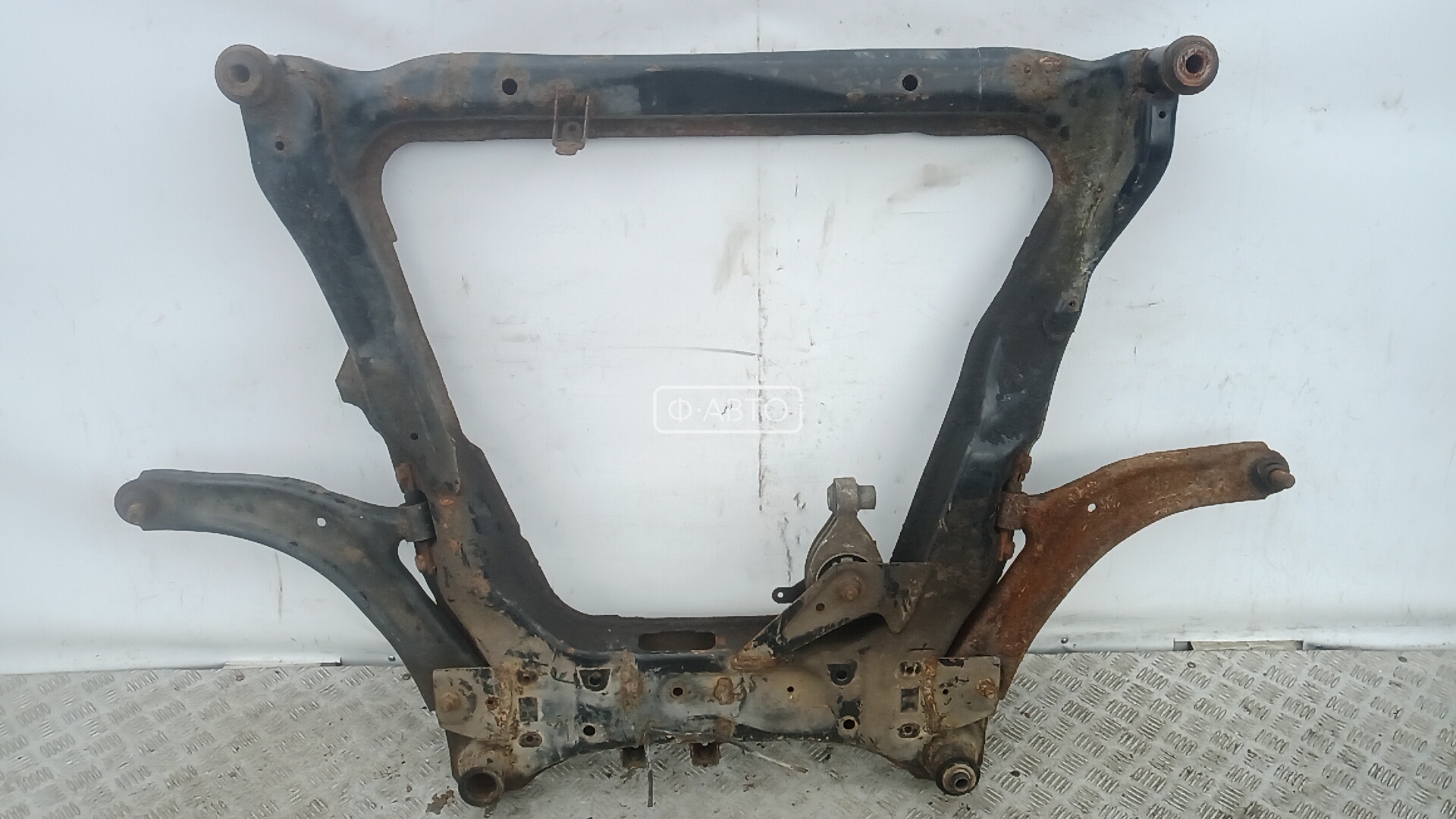 Балка подвески передняя