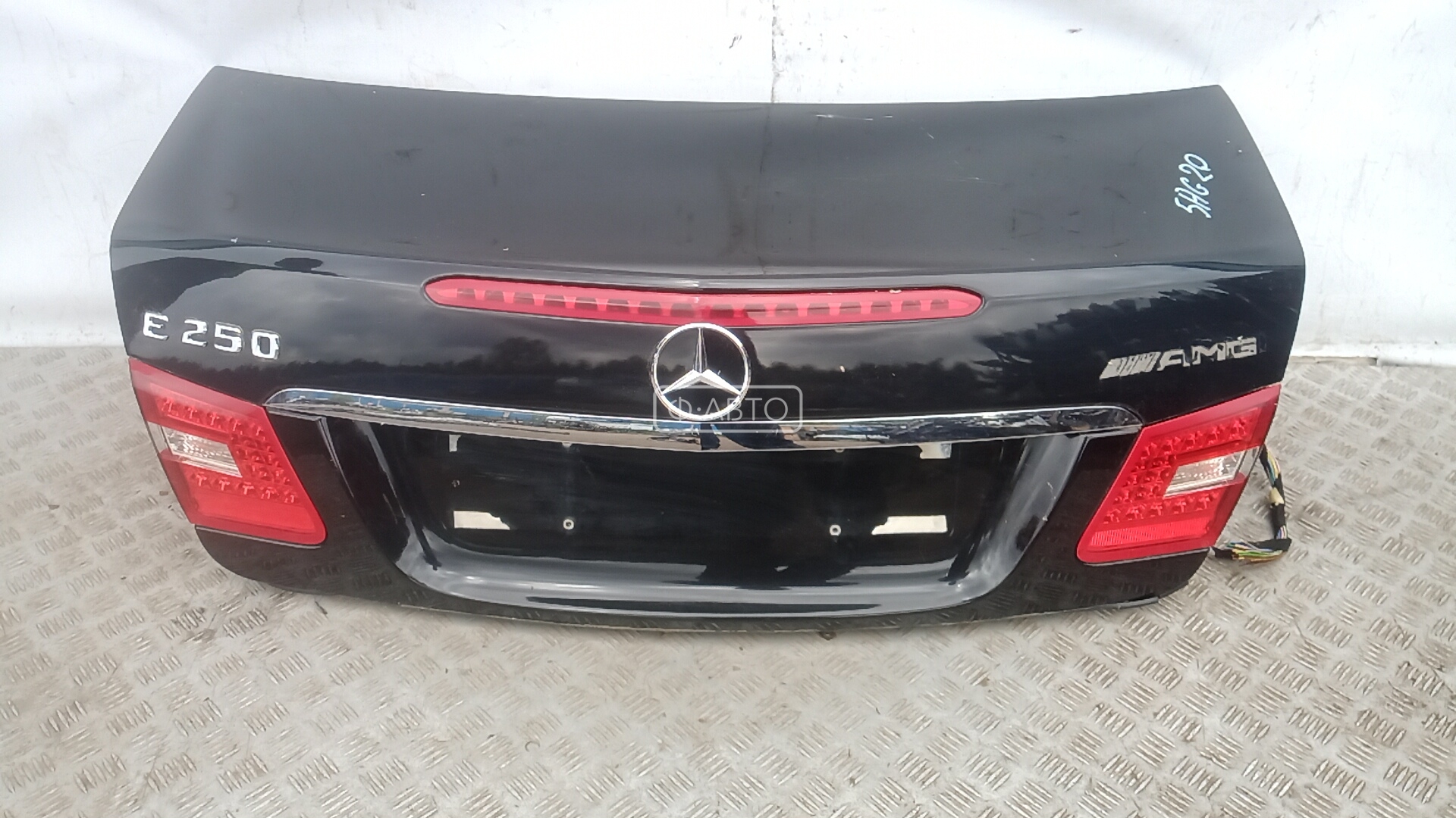 Крышка багажника