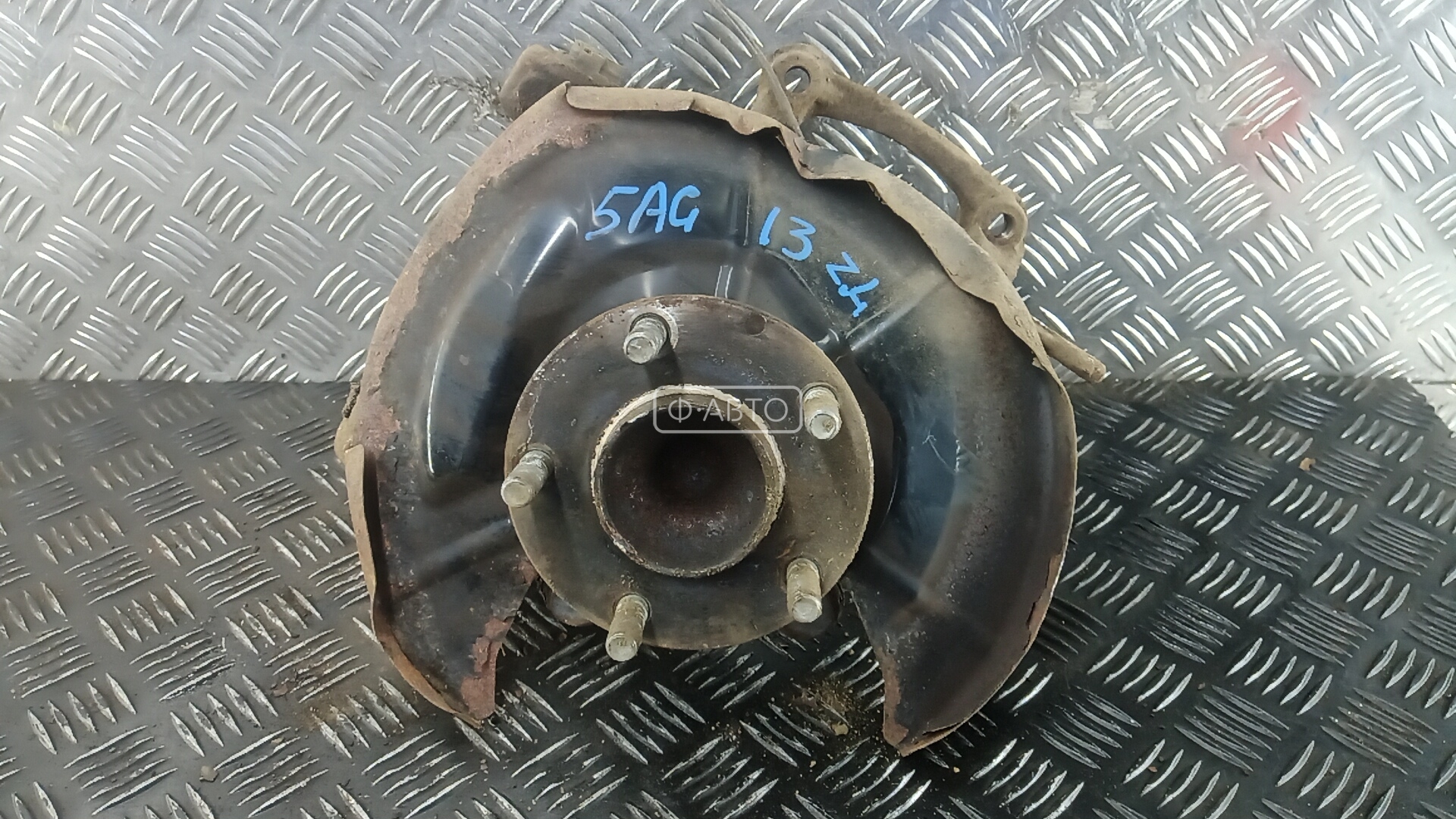 Ступица задняя левая