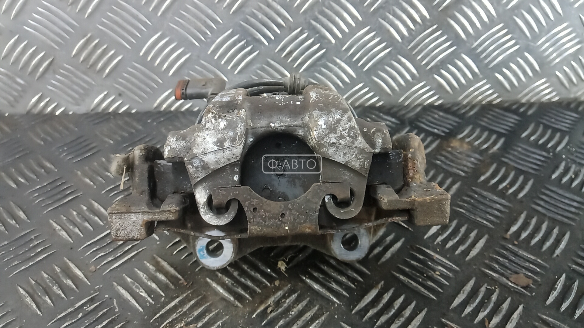 Суппорт тормозной задний правый