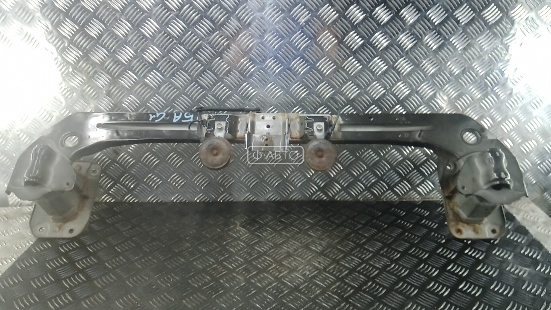 Рамка капота