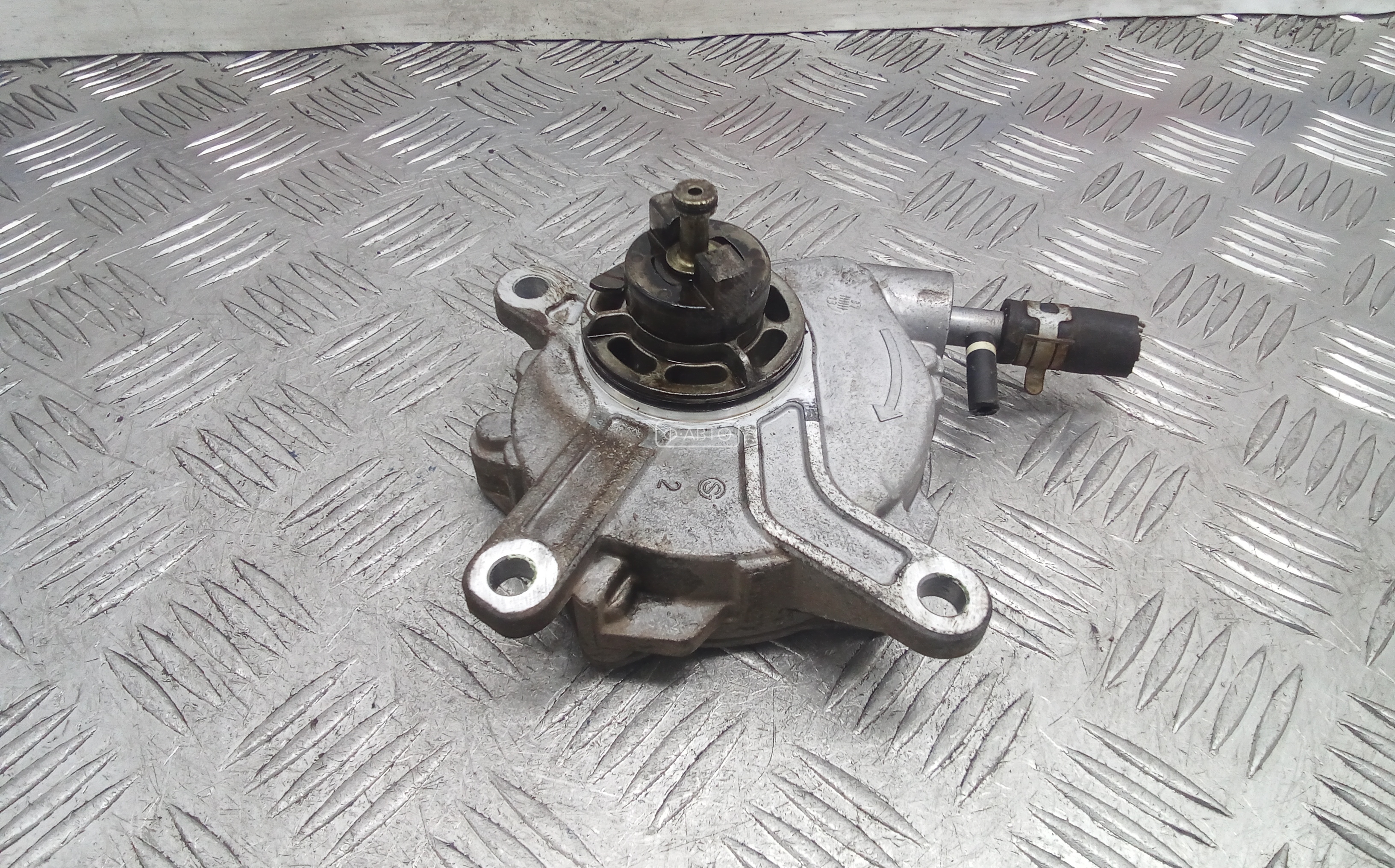 Насос вакуумный