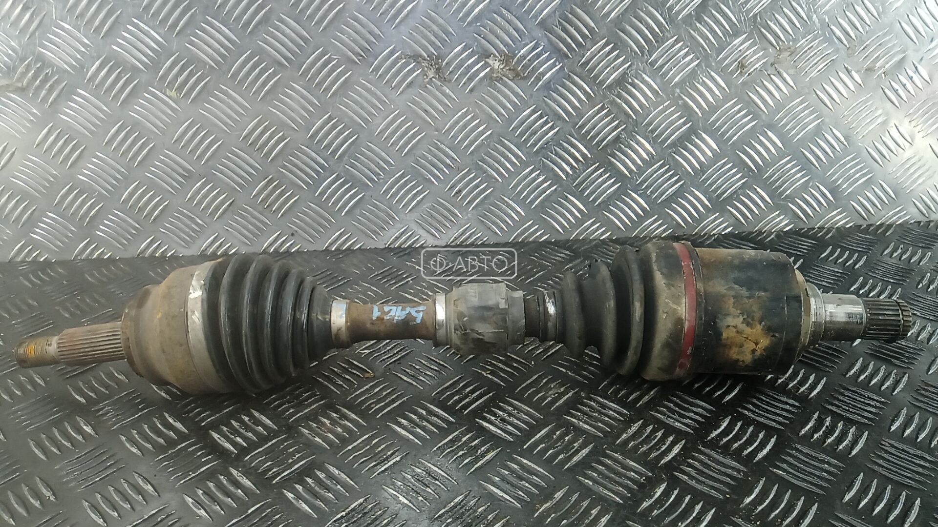 Привод передний левый