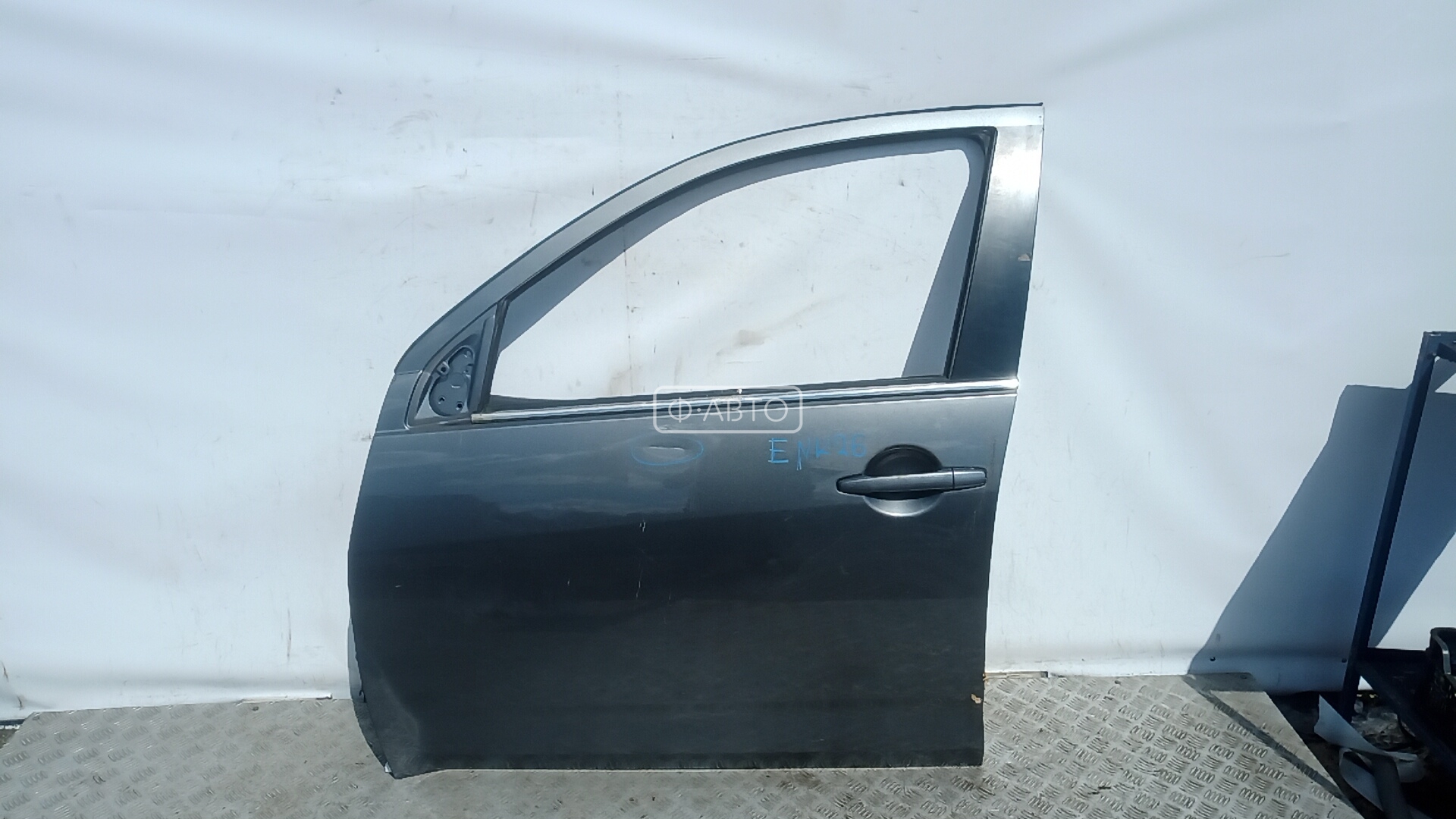 Дверь передняя левая