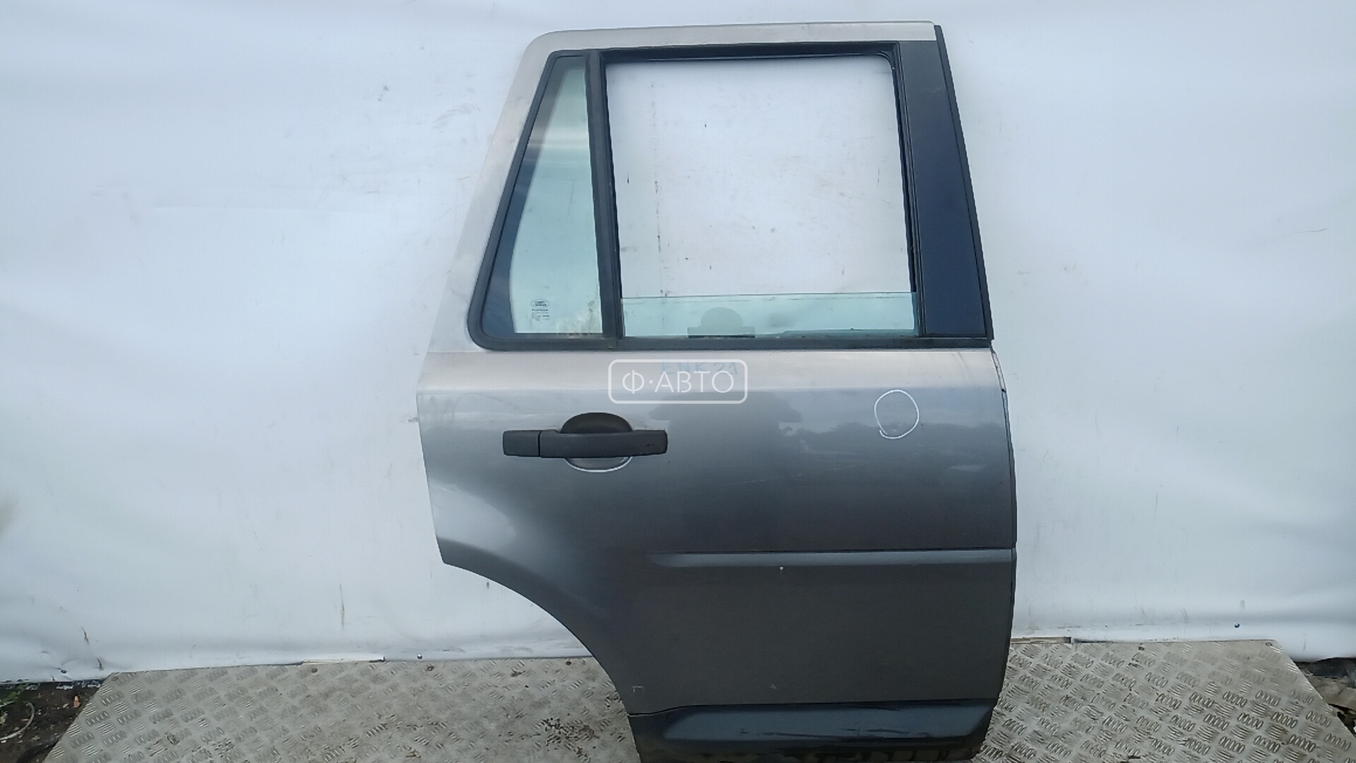 Дверь задняя правая