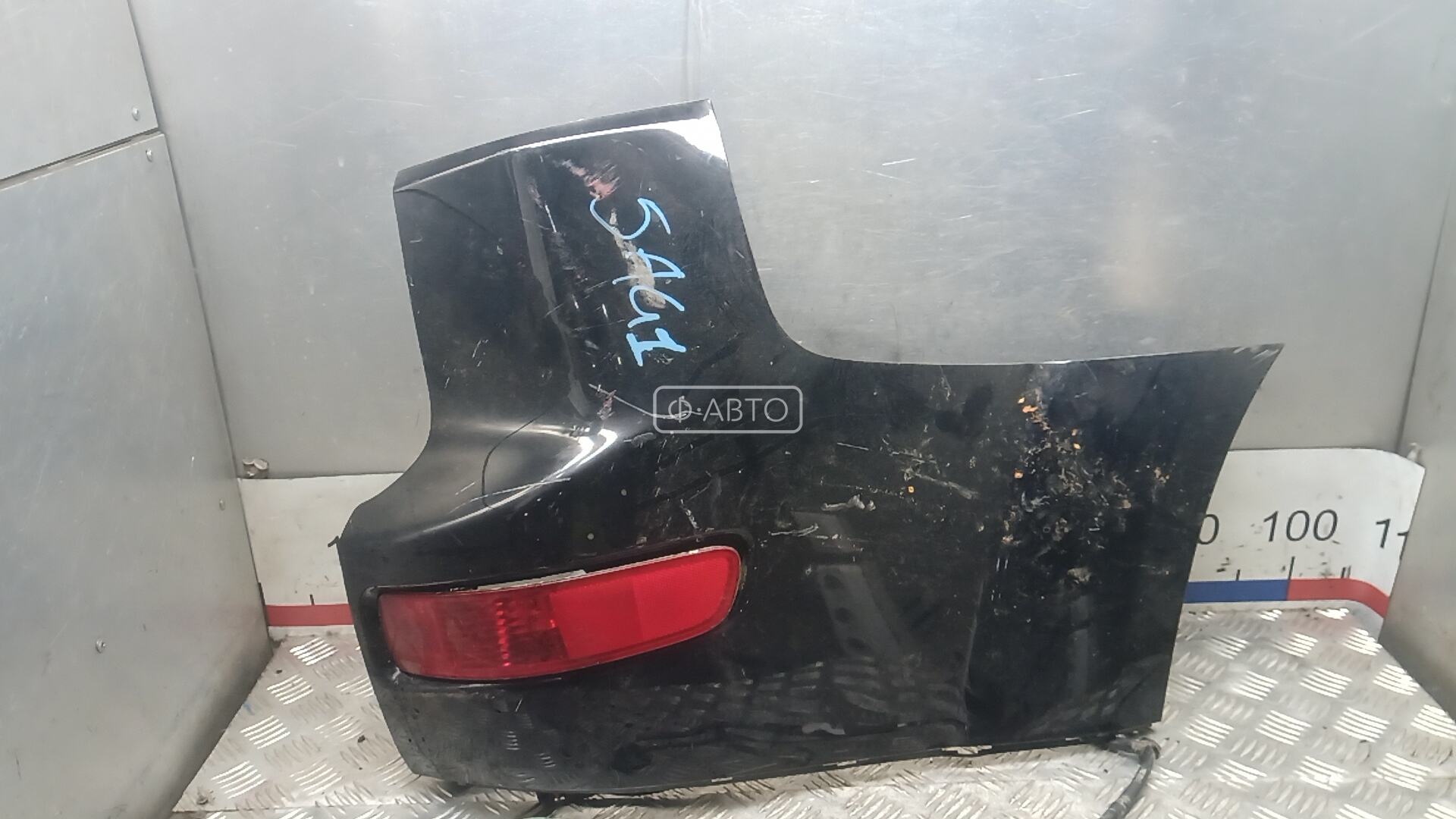 Клык бампера задний правый