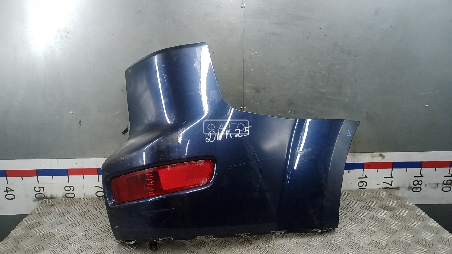 Клык бампера задний правый