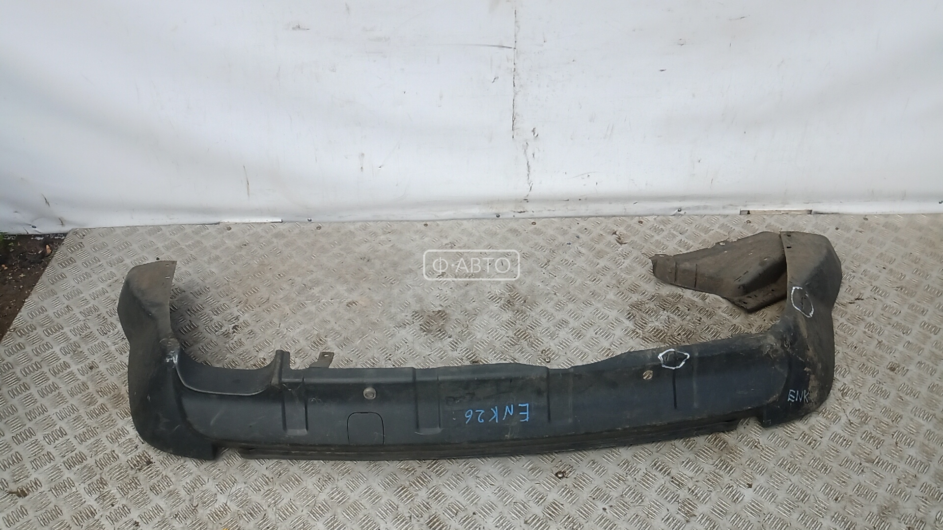 Бампер задний