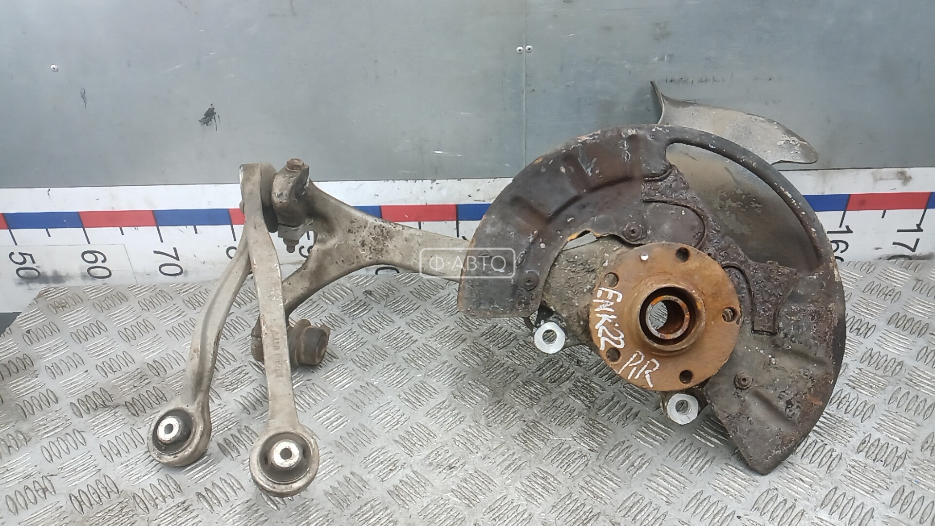 Ступица передняя правая