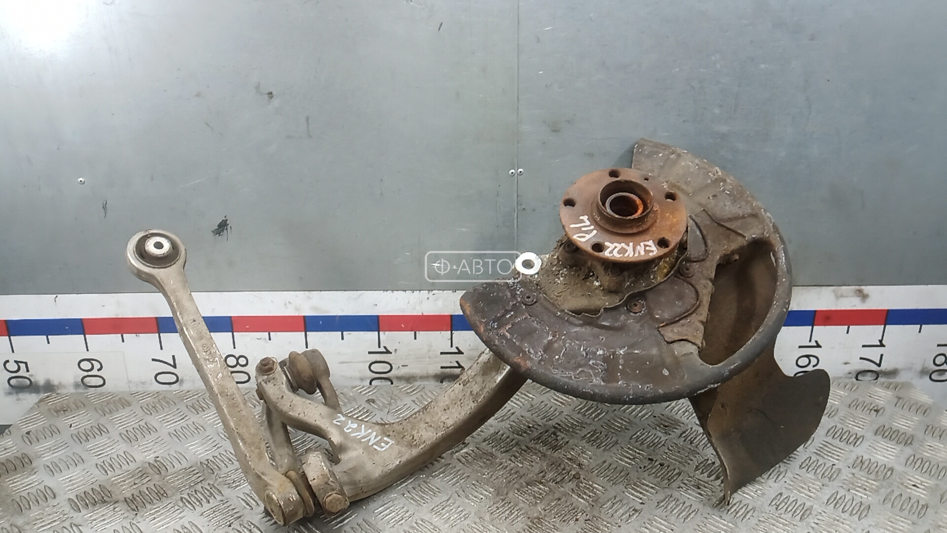 Ступица передняя левая