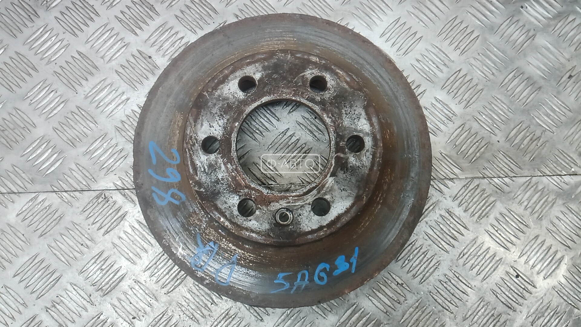 Диск тормозной передний