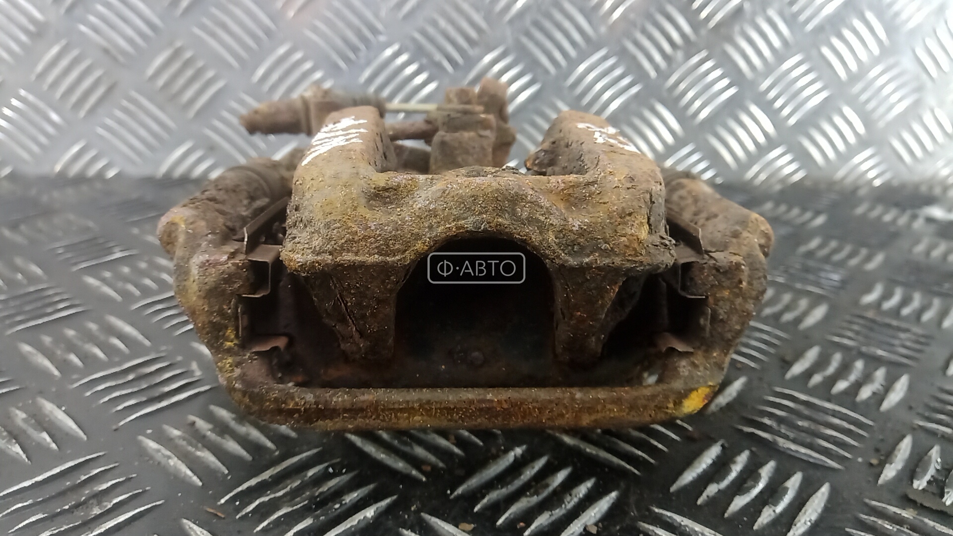 Суппорт тормозной задний правый