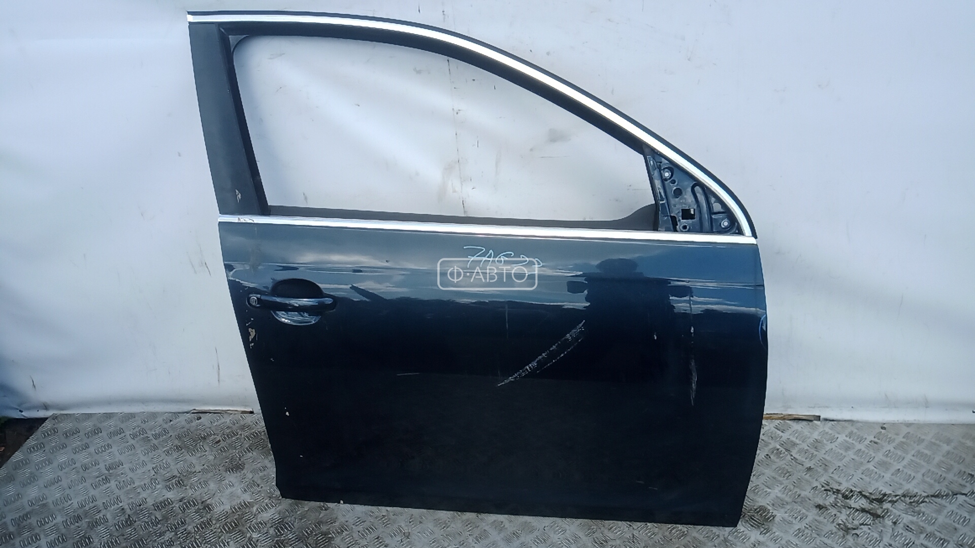 Дверь передняя правая