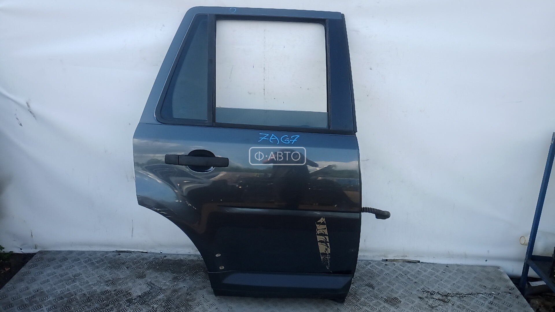 Дверь задняя правая