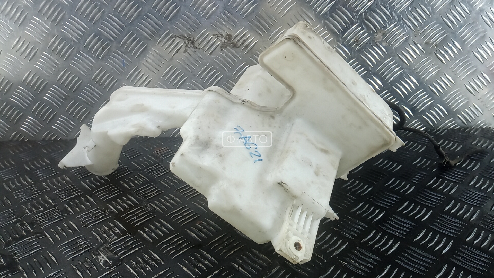 Бачок омывателя