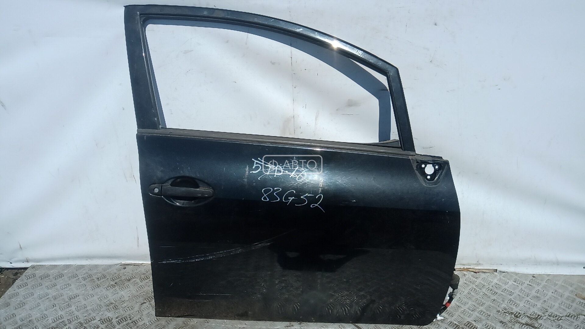 Дверь передняя правая