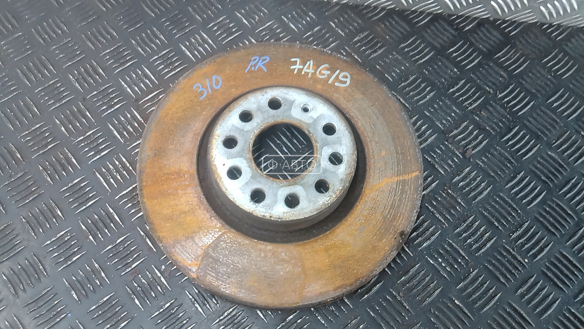 Диск тормозной передний