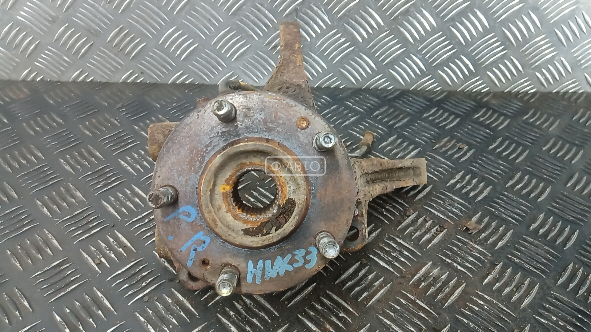 Ступица передняя правая