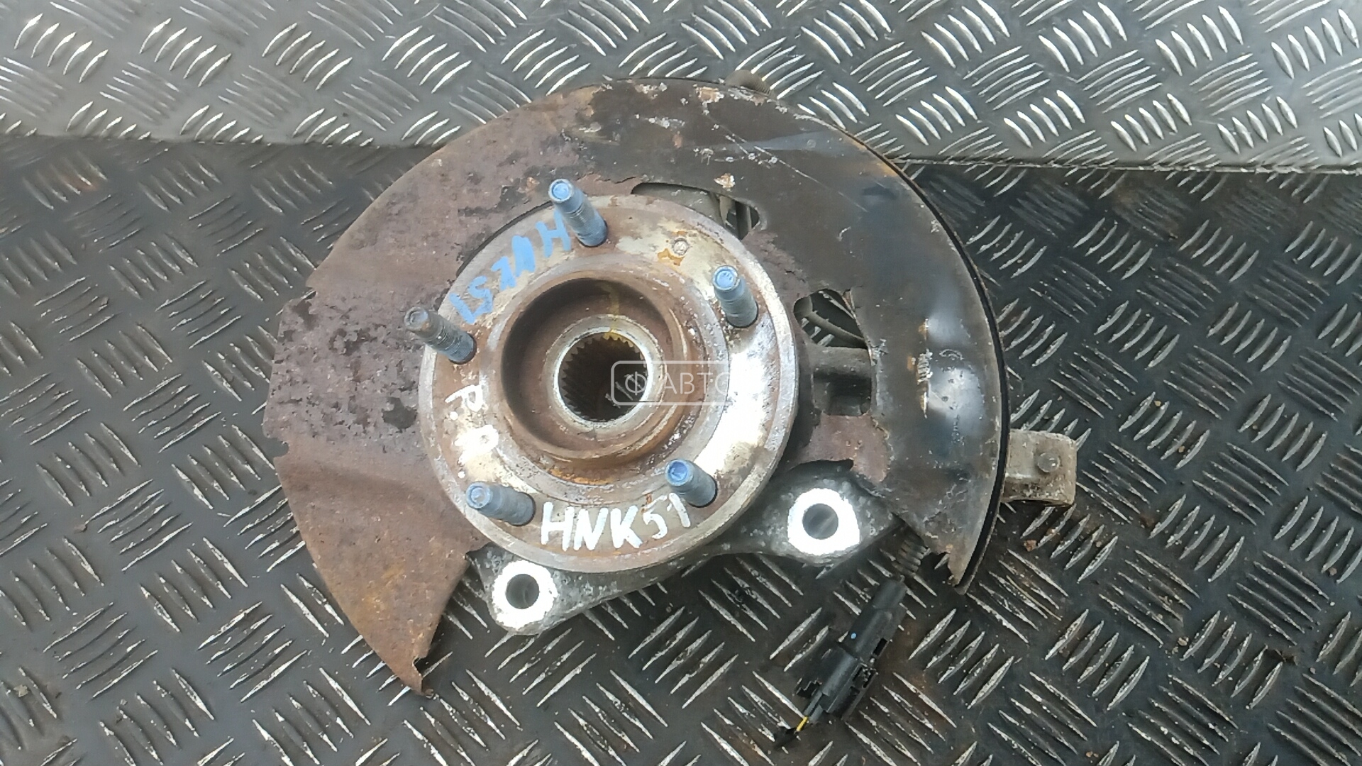 Ступица передняя правая