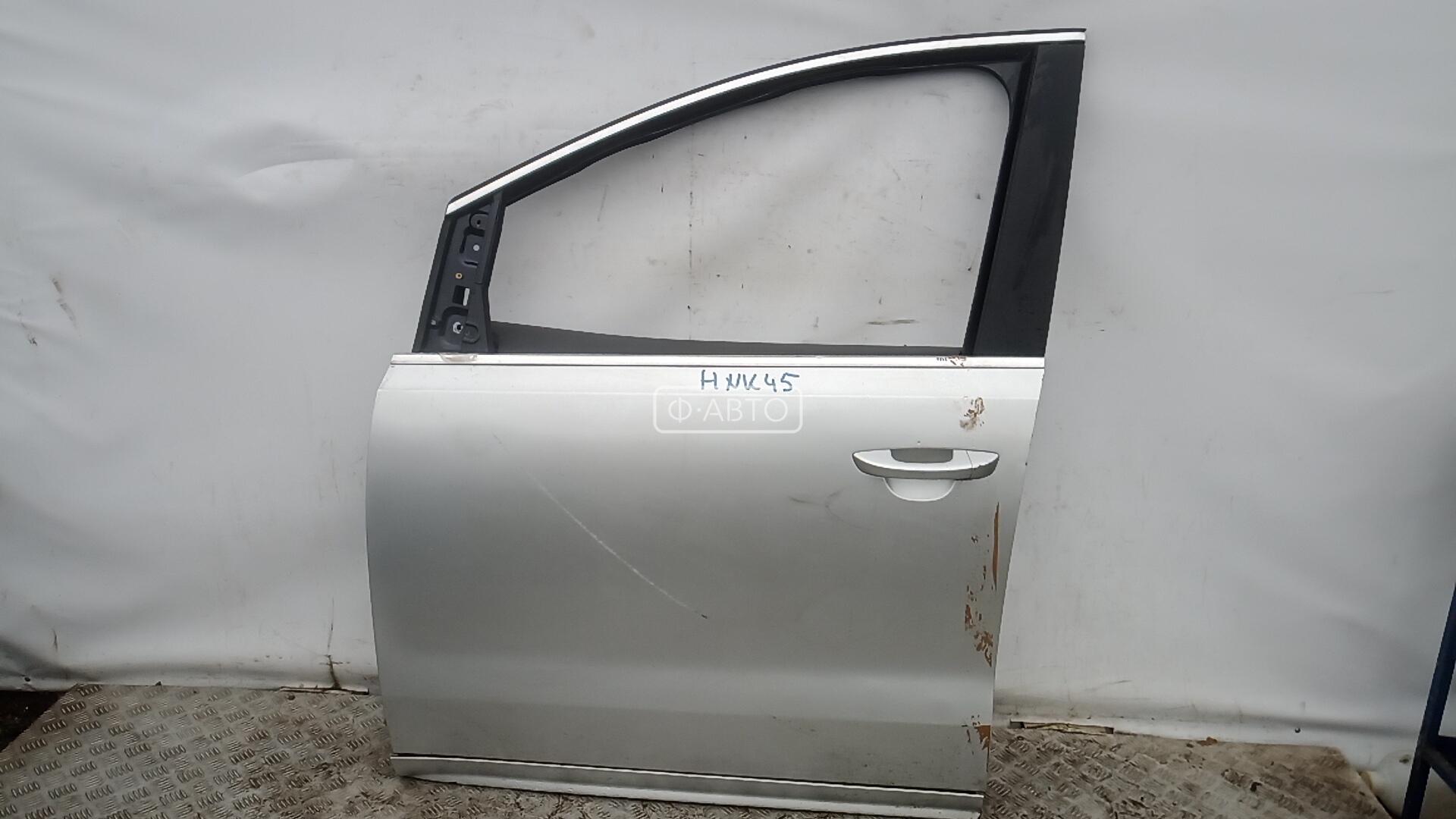 Дверь передняя левая