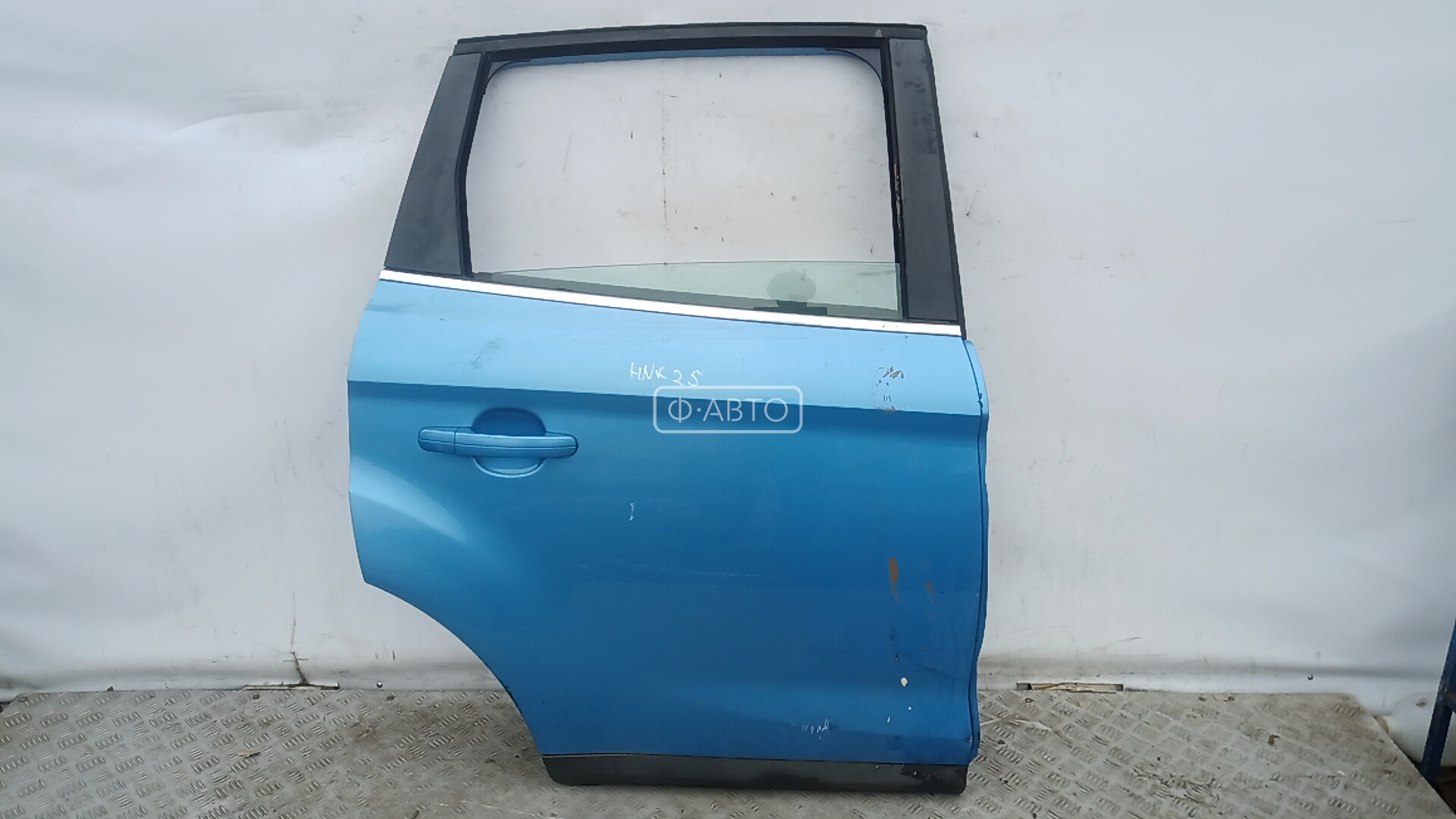 Дверь задняя правая
