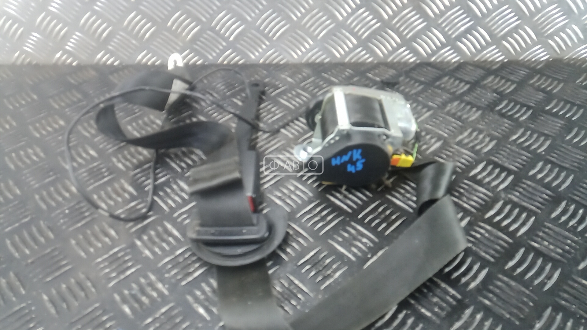 Ремень безопасности с пиропатроном сиденья переднего