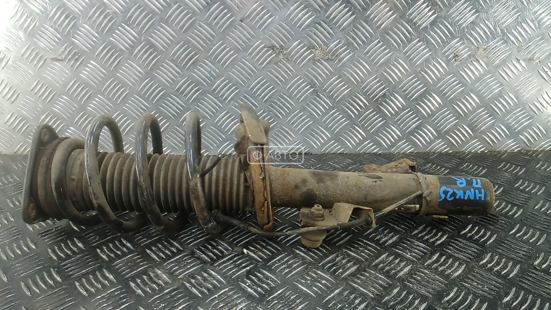 Стойка передняя правая