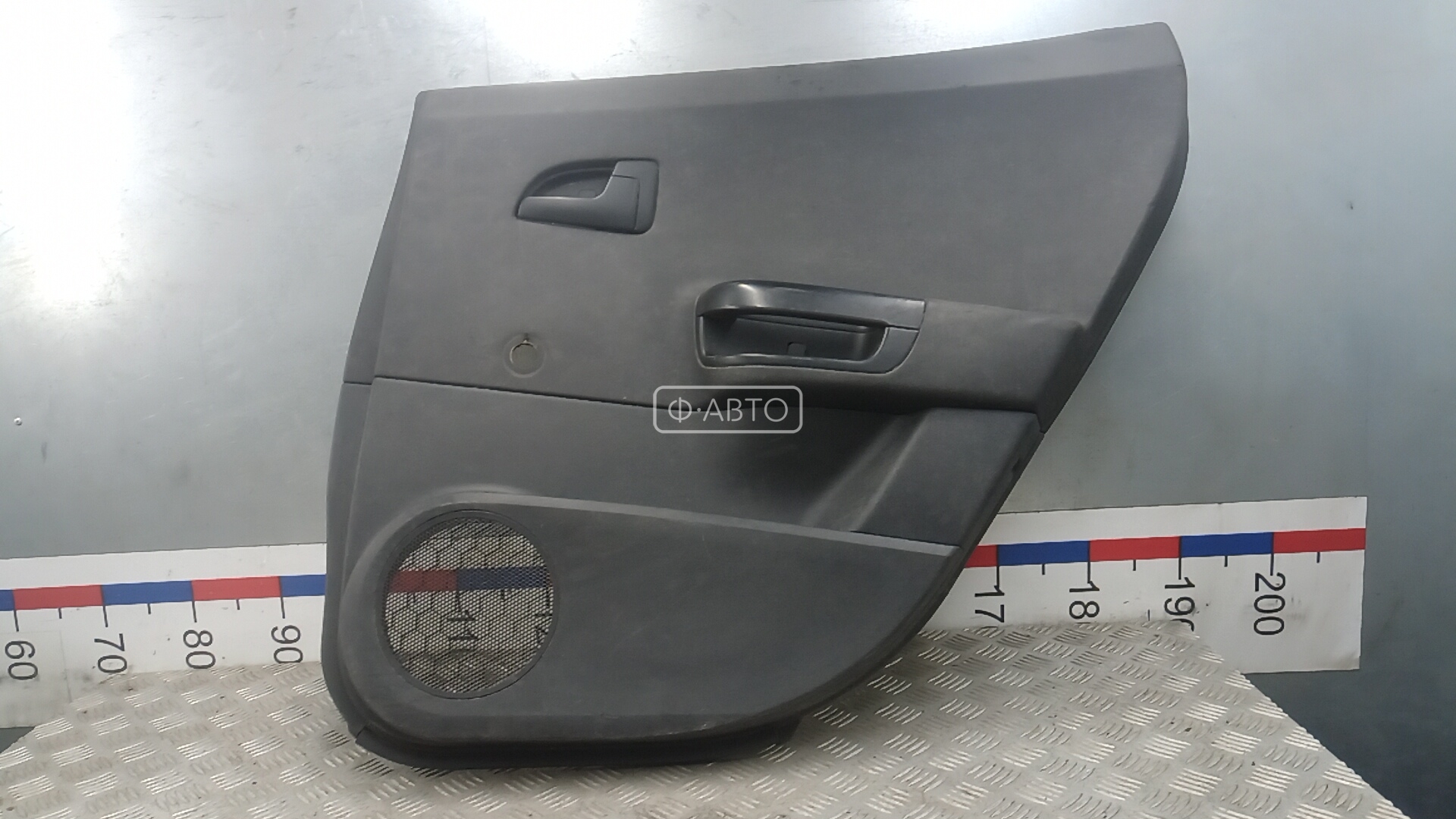 Обшивка задняя правая