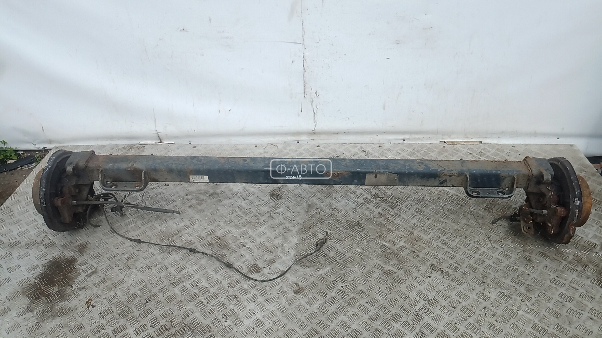 Балка задняя